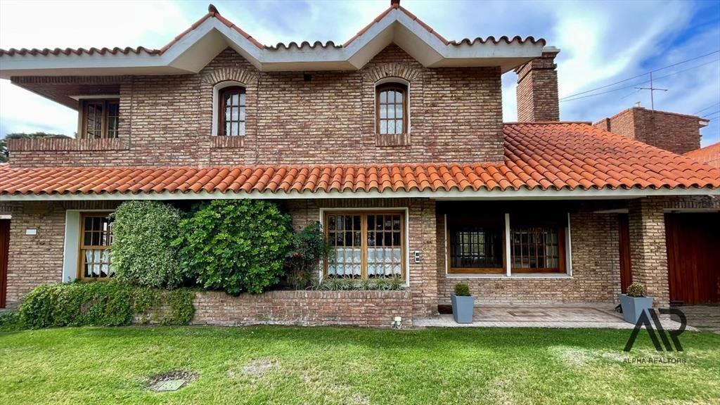 Casa en venta en Punta Gorda, 5 dormitorios, 4 baños, fa...