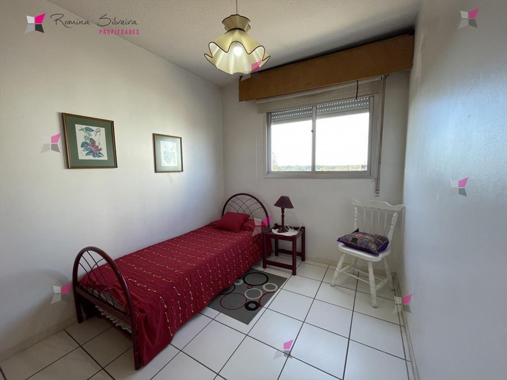 VENTA, A UNA CUADRA TERMINAL DE MALDONADO, 3 DORMITORIOS, V