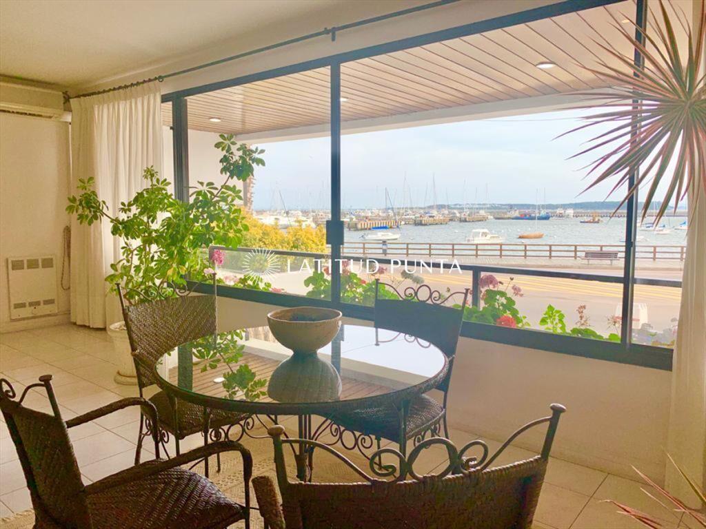 Apartamento frente al Puerto