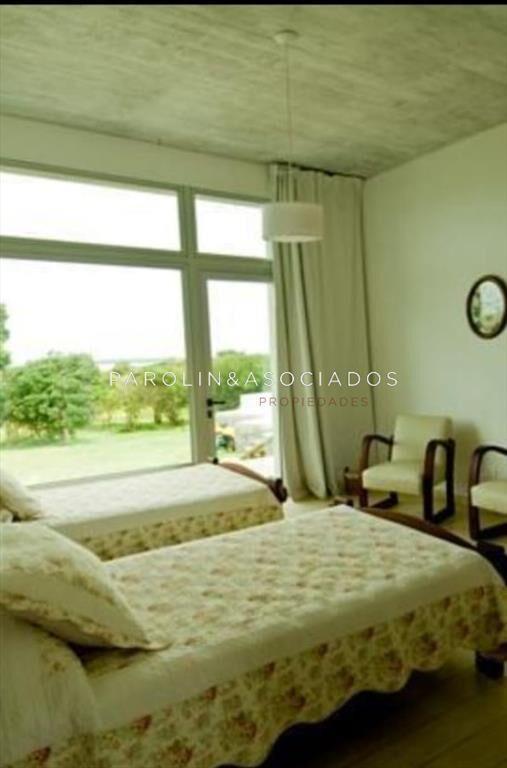 CHACRA EN VENTA DE 4 DORMITORIOS EN JOSE IGNACIO