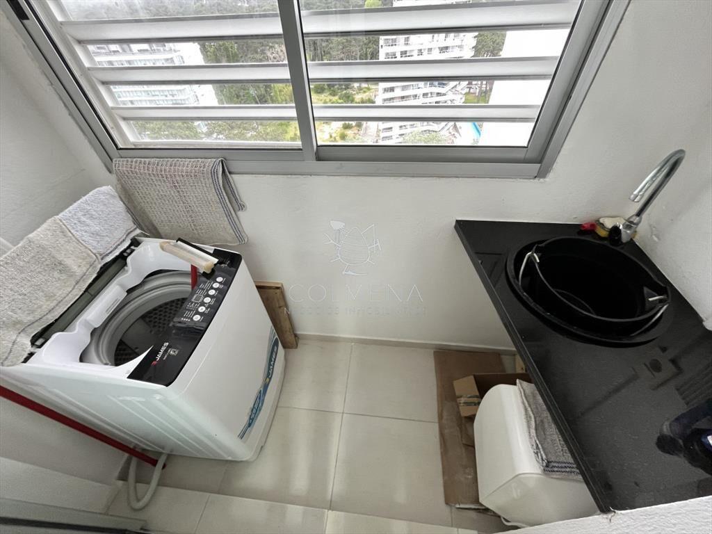 Piso alto 2 dormitorios con 1 baño en ocean