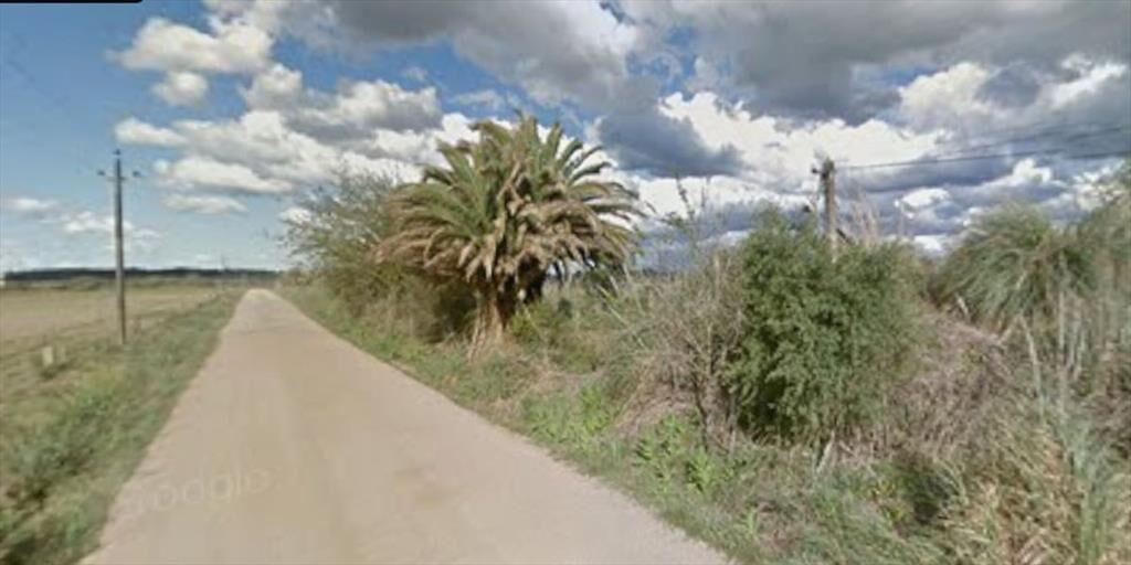 Venta Campo casi 4 hás, a 1 cuadra de Ruta 75