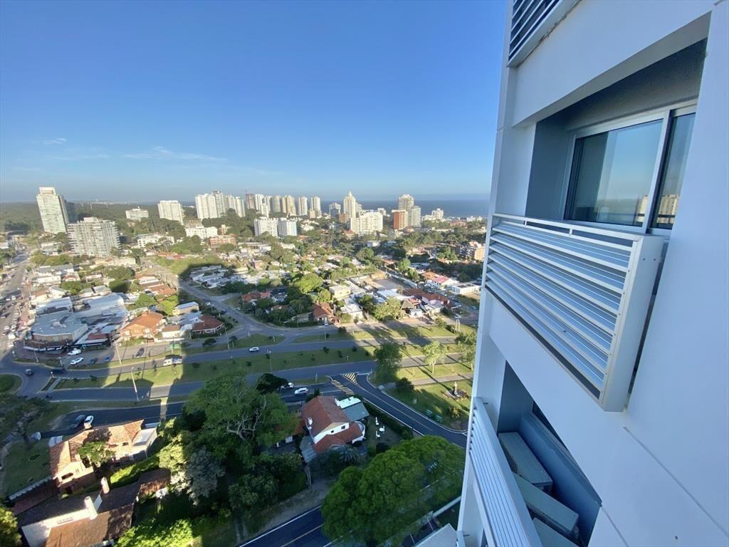 ALQUILER TEMPORAL APARTAMENTO 4 DORMITORIOS 3 BAÑOS EN ALQ