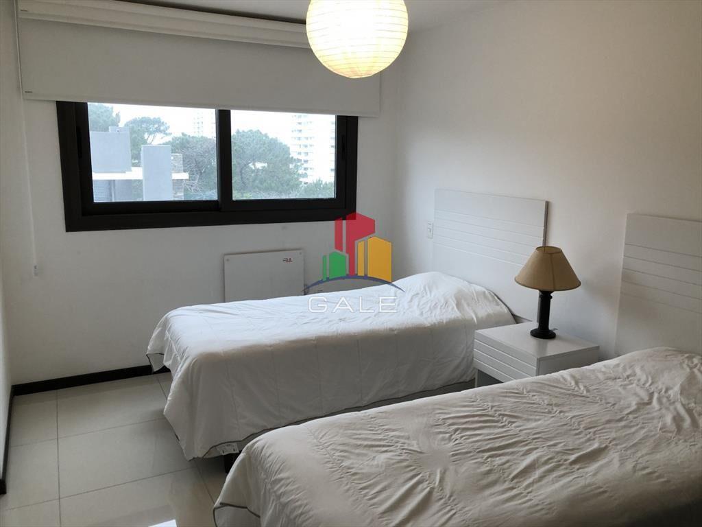 Apartamento de 3 dormitorios en zona club de tenis cantegri