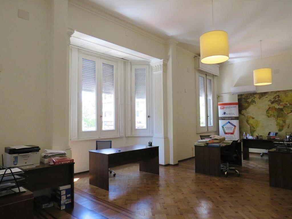 Venta dos padrones Centro. Excelente casa de 6 dormitorios