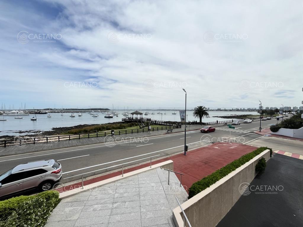 Alquiler apartamento Puerto de Punta del Este.