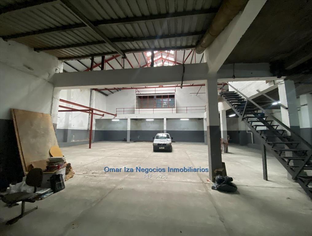Venta local comercial + galpon + casona centro