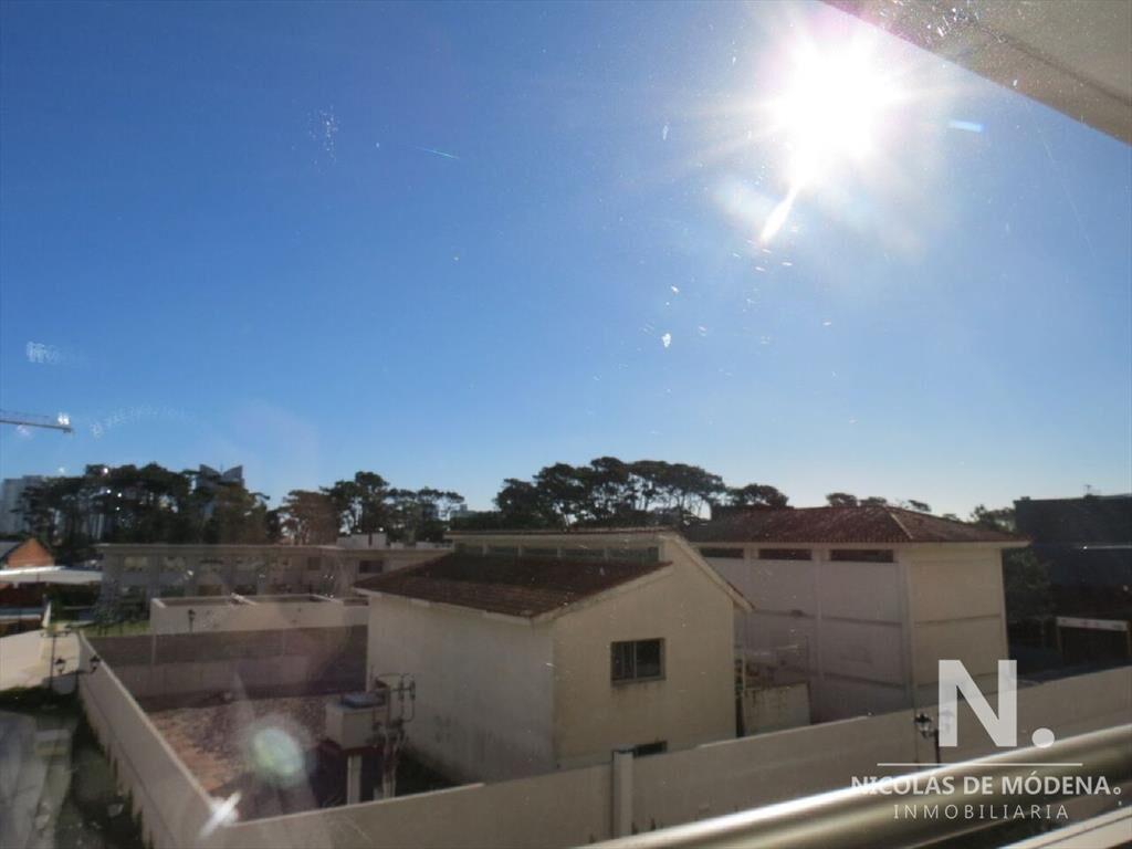 VENTA DE APARTAMENTO MONOAMBIENTE EL EDIFICIO PLACE LAFAYET