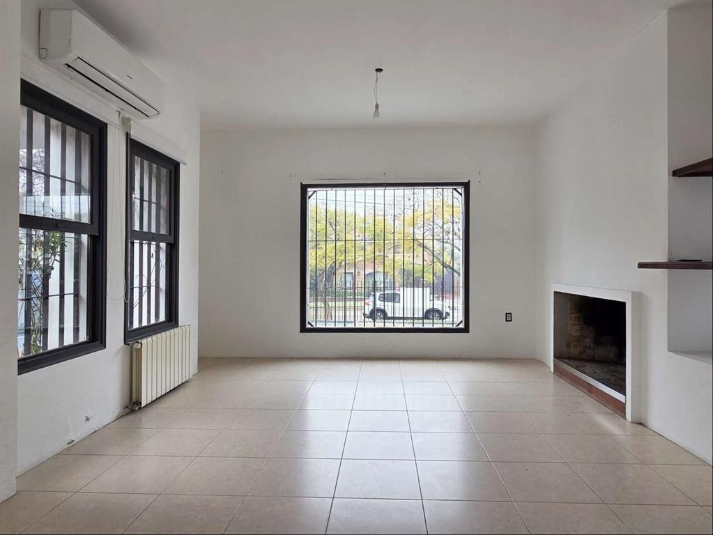 ALQUILER o VENTA - CASA PARA EMPRESA - OFICINA - CARRASCO -