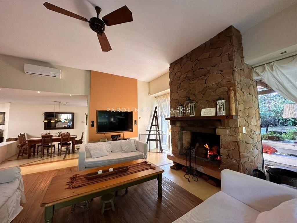 Hermosa propiedad en venta de 4 dormitorios en