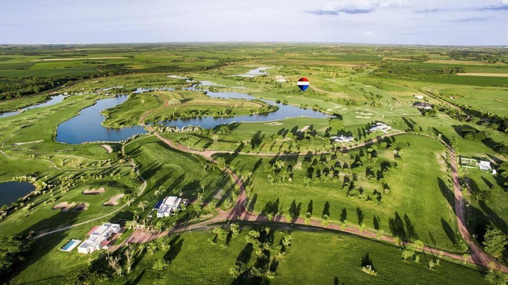 Lote Premium en Venta en El Carmelo Golf - 3.800m2