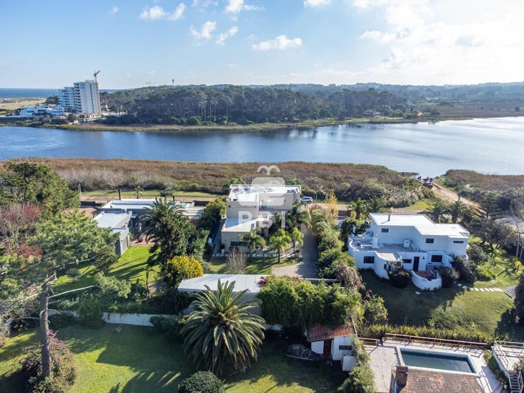 Casa en venta en Laguna del Diario, Punta Del - :