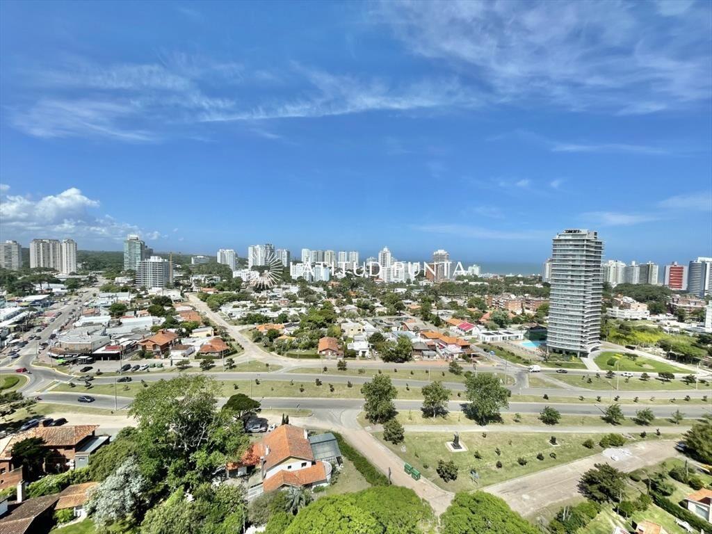 Apartamento en Mansa, 2 dormitorios, parrillero