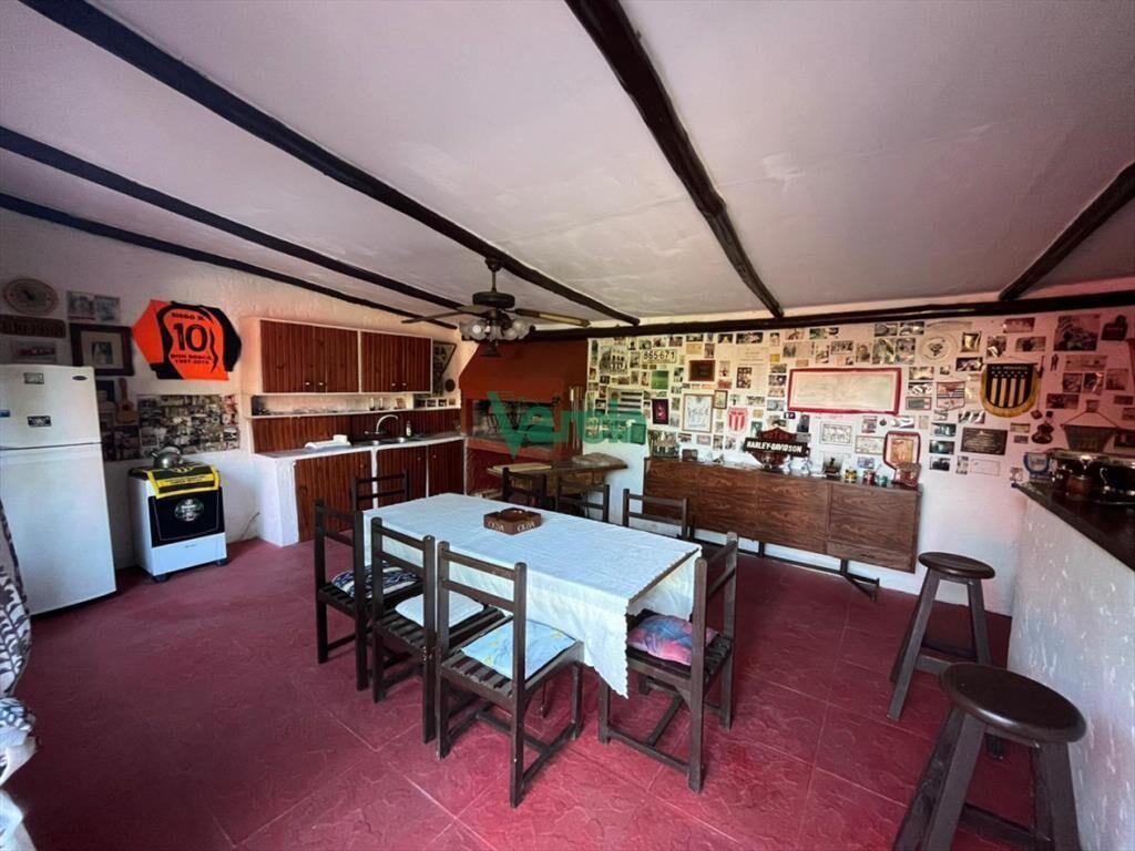 Casa de 3 dormitorios y 2 baños en La Floresta