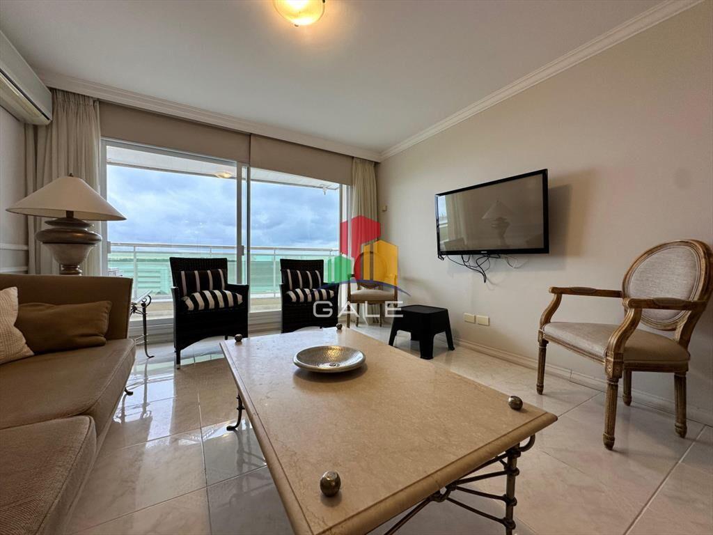 Venta y alquiler de apartamento de 3 dormitorios