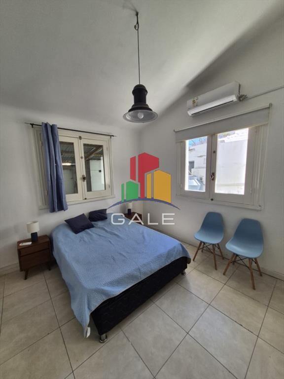 Casa de dos dormitorios en alquiler anual en del