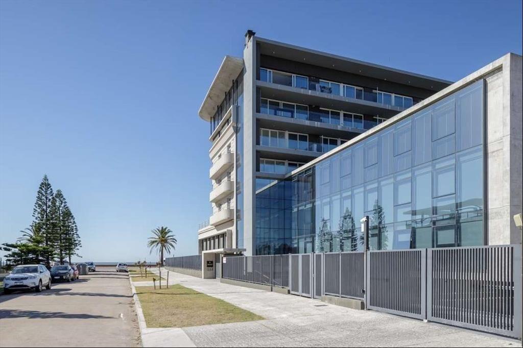 ALQUILER o VENTA - OFICINAS DE CATEOGRIA - CARRASCO