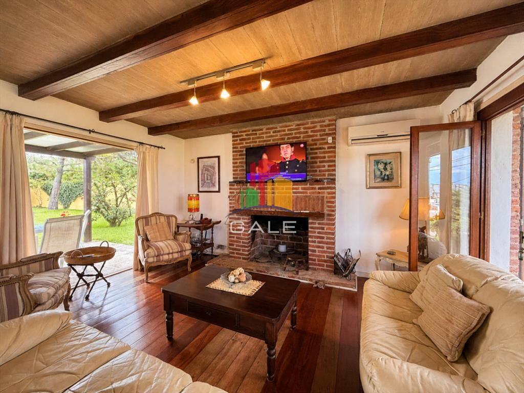 Vende hermosa casa en san rafael , cerca del mar,