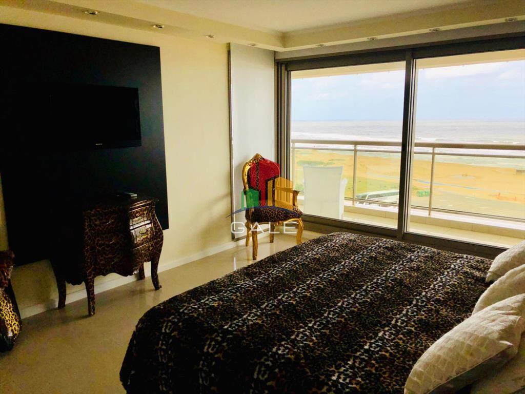 Apartamento en Imperiale Cuatro Dormitorios Punta del Este