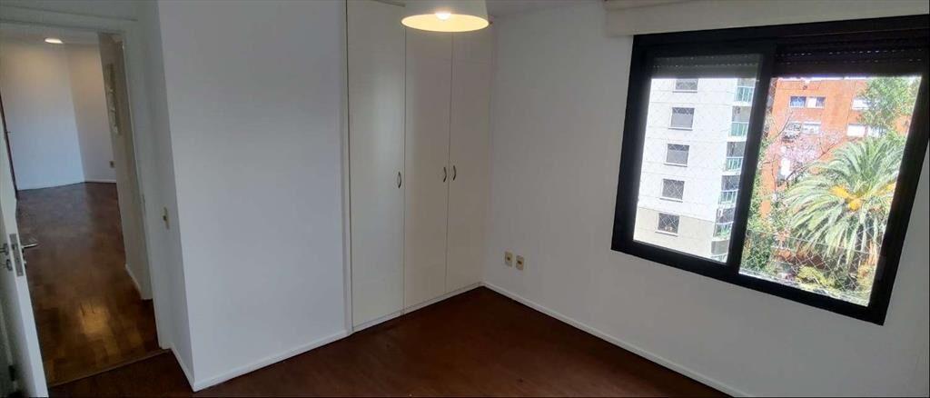 Alquiler Apartamento Pocitos 1 dormitorio garage vista piso