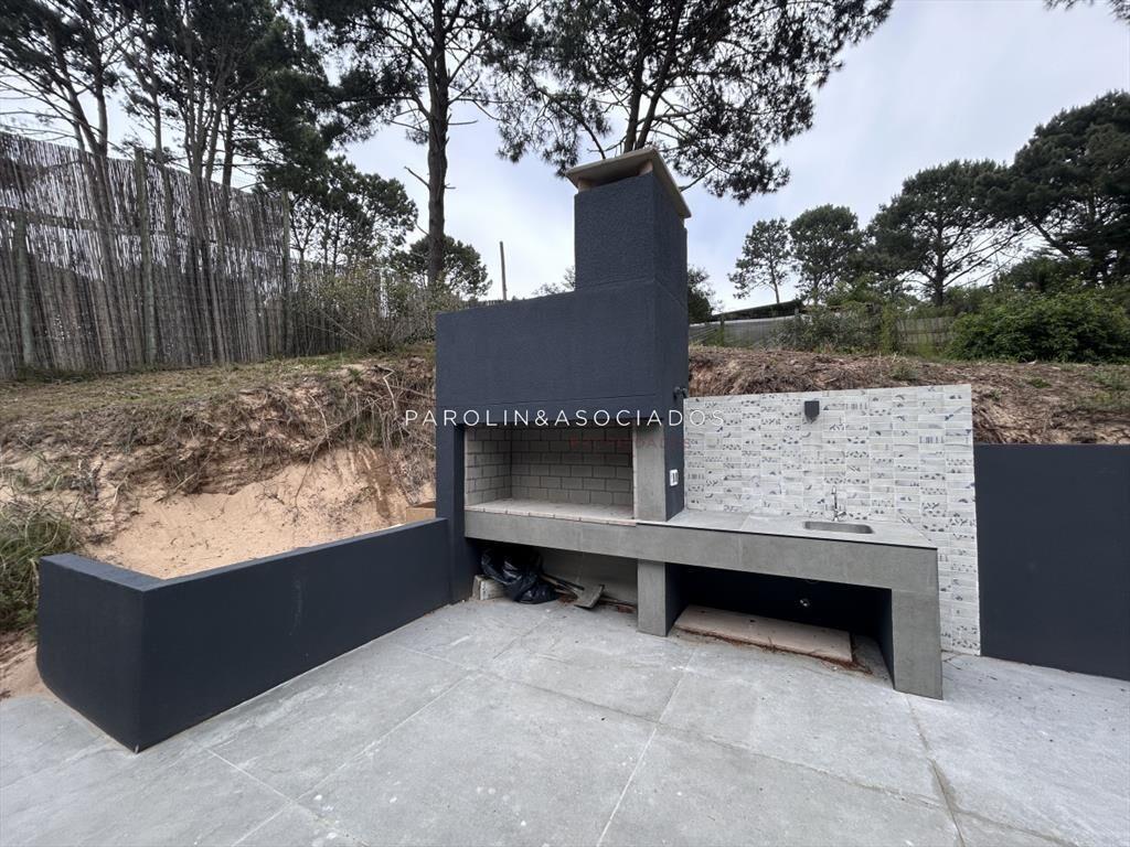 Venta casa en Club del lago Punta Ballena