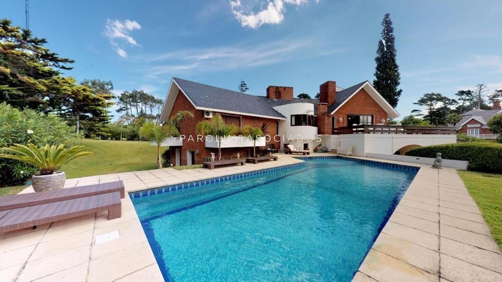 Casa en venta de 6 dormitorios en el Golf, Punta