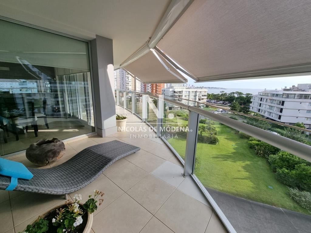 Apartamento de 3 dormitorios frente a Mansa. del