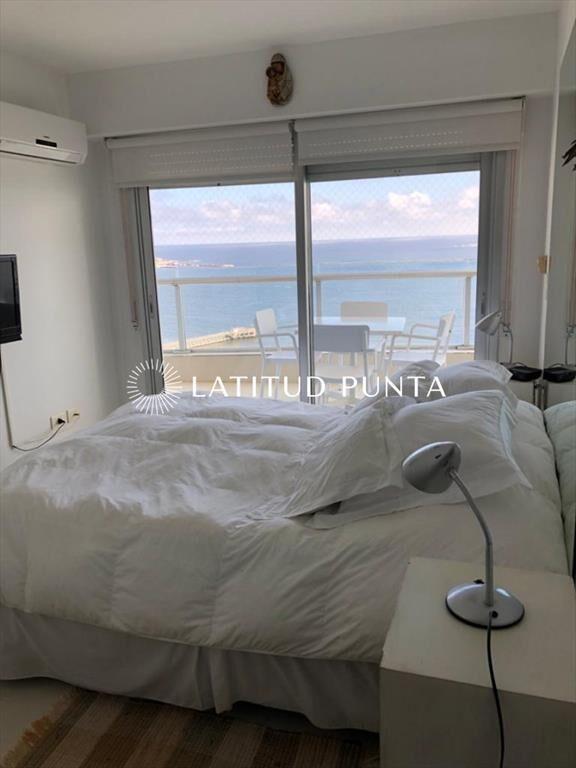 Apartamento de 2 dormitorios en mansa.