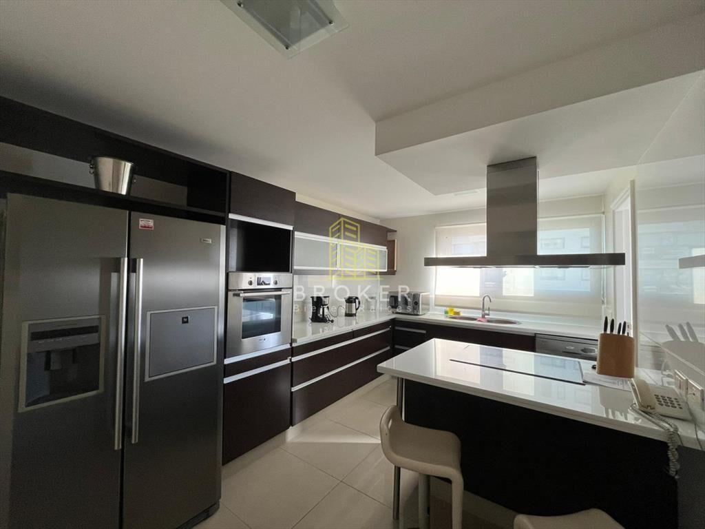 Apartamento en venta Primera linea 4 dorm. 4