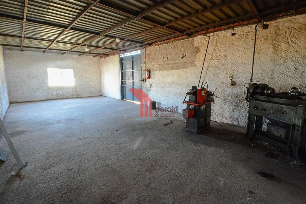 Alquiler Galpón en zona industrial, 400mt.