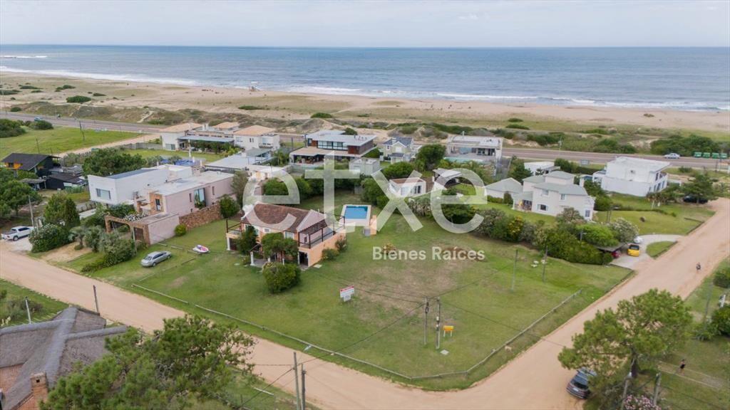 Terreno en Venta Playa Montoya...