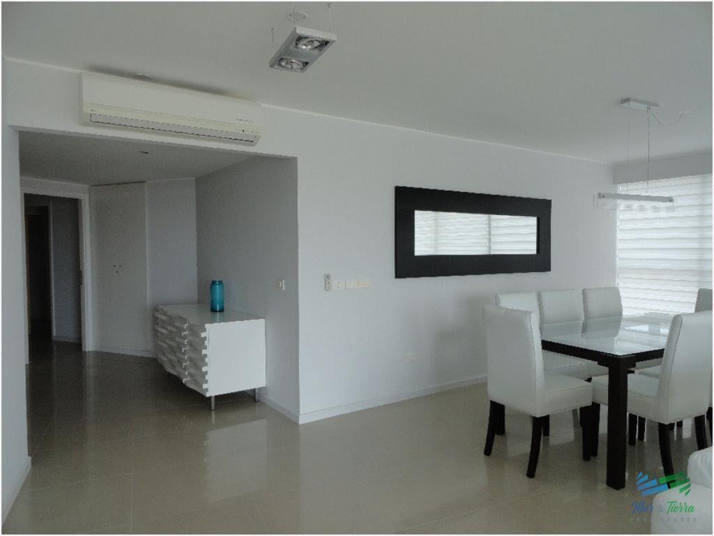 Apartamento en Mansa, 3 dormitorios *