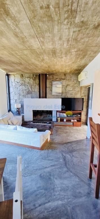 Casa de 3 Dormitorios en Montoya - Punta del Este