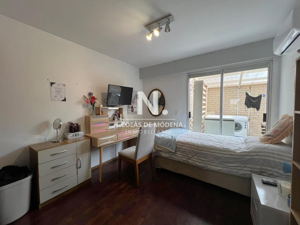 Vende apartamento de 3 dormitorios en Península