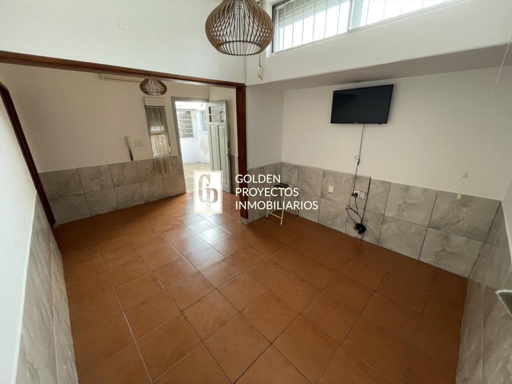 apartamento en venta un dormitorio y patio en Brazo Orienta