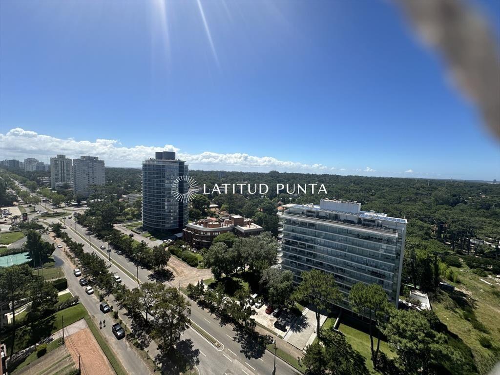 Pent House duplex en torre de categoria con