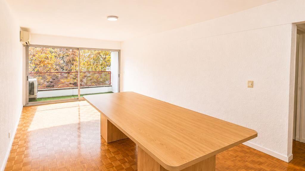 Vende apartamento Pocitos 3 dorm 2baños y balcones