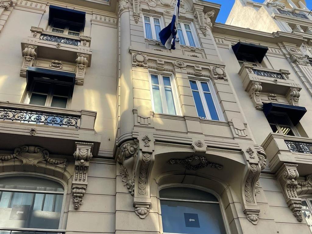 OFICINA EN ALQUILER SOBRE PEATONAL SARANDÍ