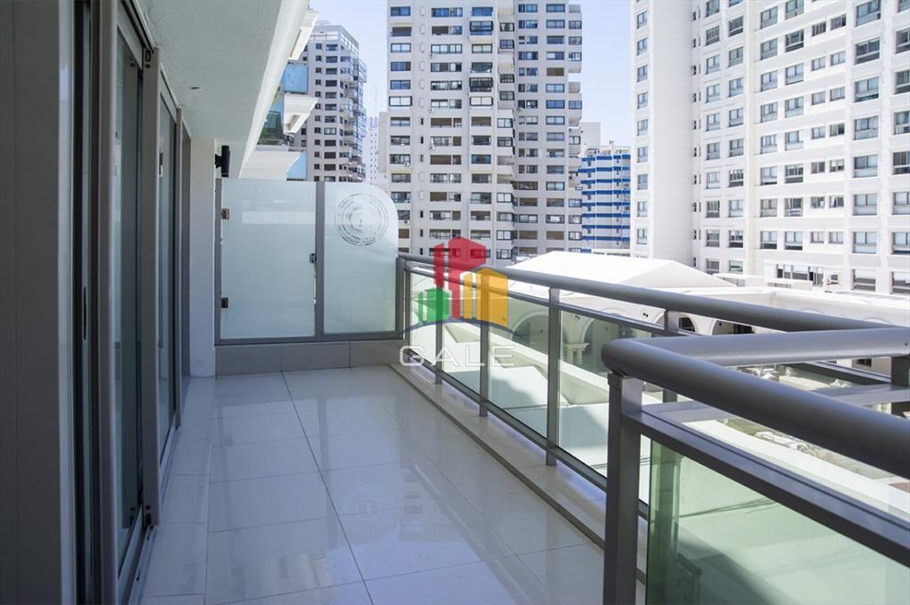 Departamento en venta con amplios dormitorios.
