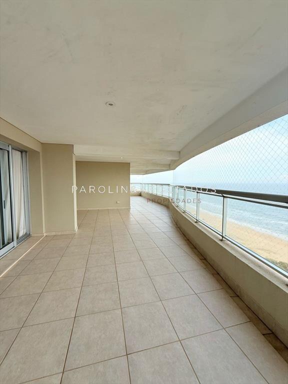 Apartamento en venta de 4 dormitorios en Torre