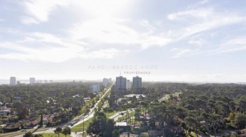 Hermoso apartamento en venta en piso alto en Yoo,
