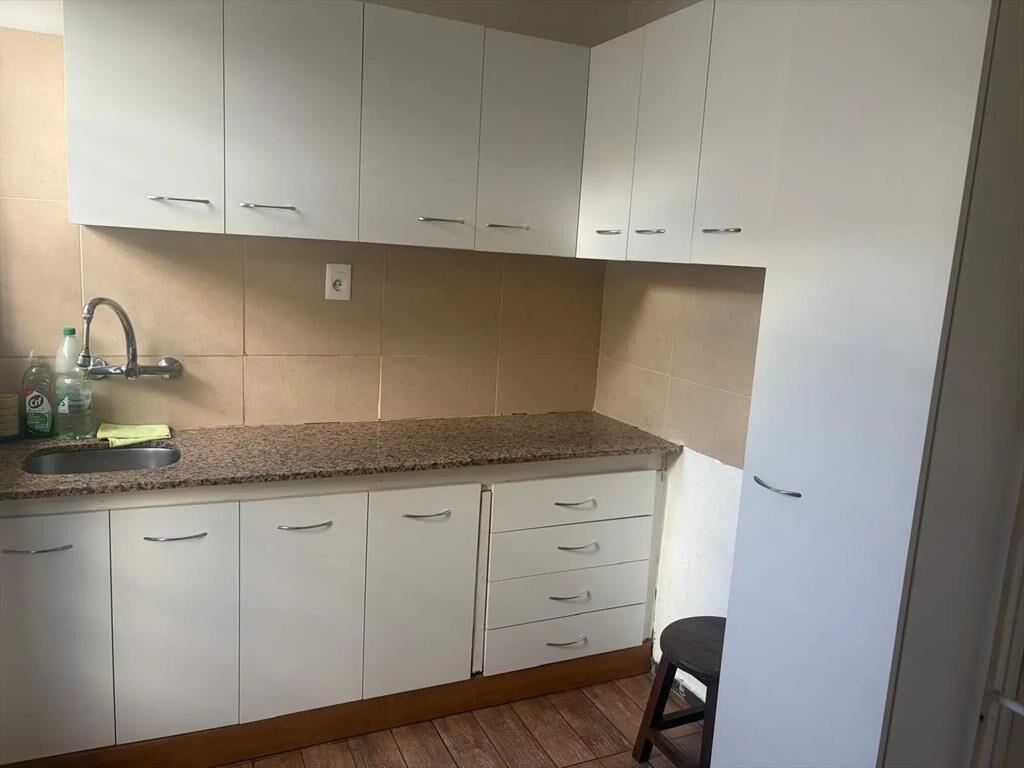 Venta Casa 2 dormitorios con amplio jardín y doble entrada