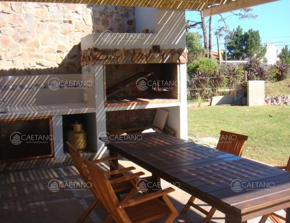 Venta casa 3 dormitorios. Tio Tom. Punta Ballena.