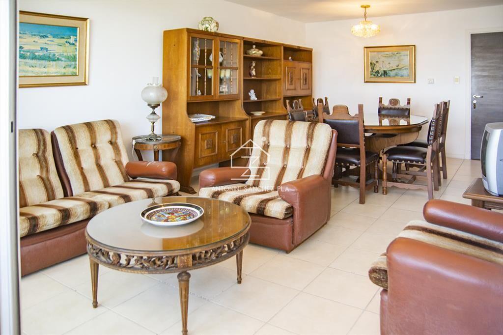 Vende apto de 2 dormitorios con vista al mar en Punta del e