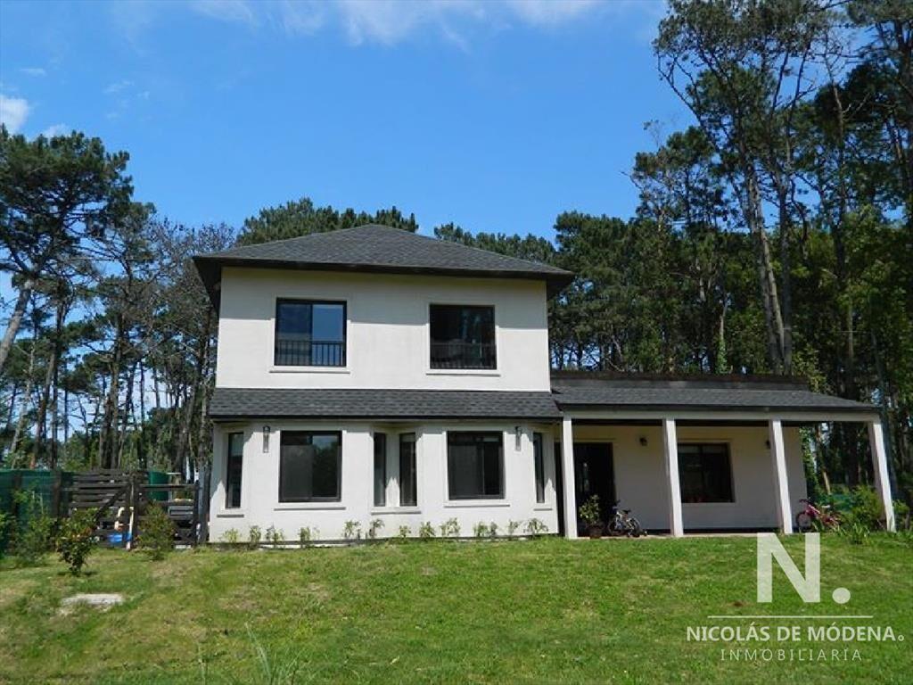 Casa Punta del Este - Barrio Privado 5 dormitorios