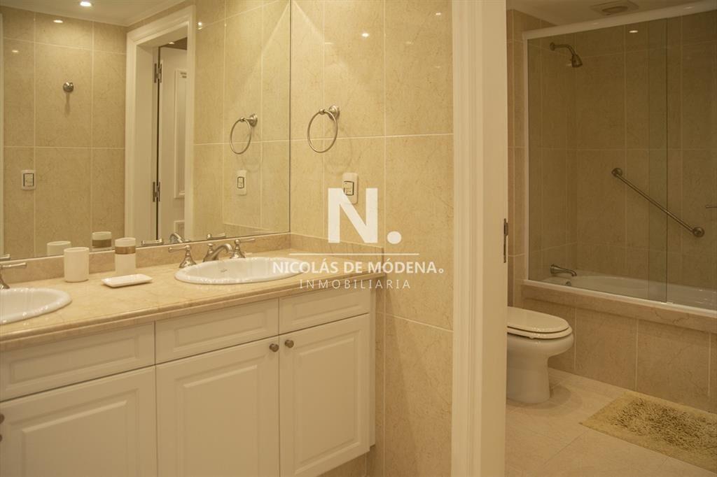 Departamento de 3 dormitorios en venta con vista