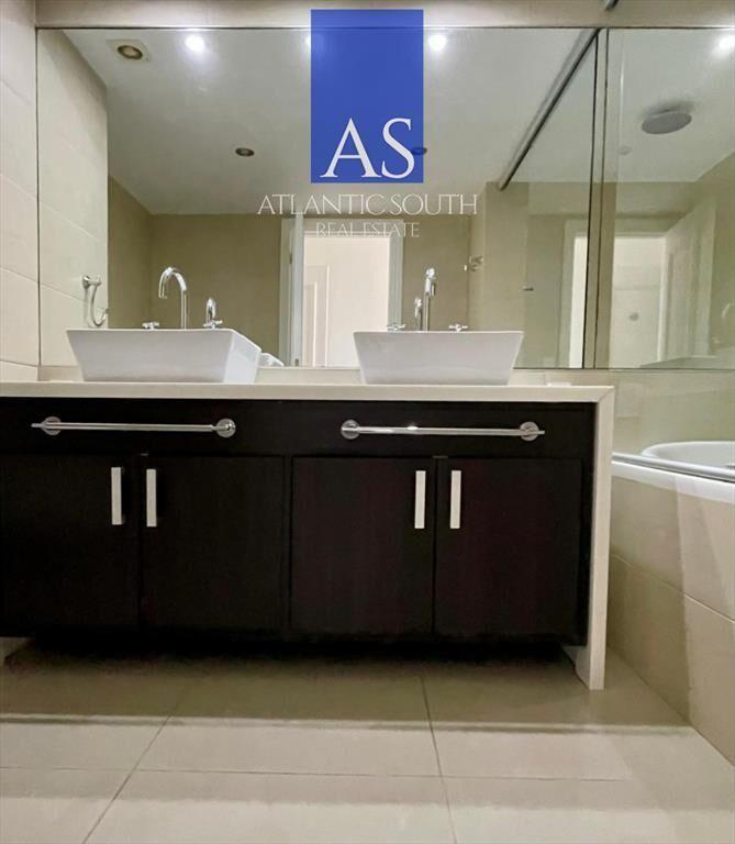 Apartamento de 3 dormitorios mas servicio primera