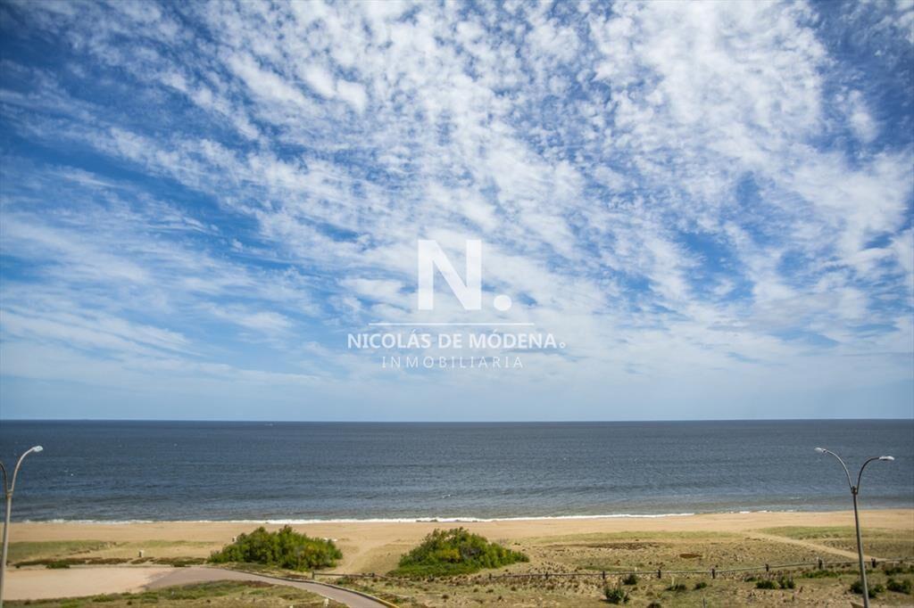 Espectacular Apartamento en Mansa frente al mar,