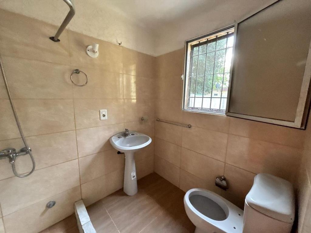 ALQUILER 3 CASAS CON COCHERA EN SAN LUIS
