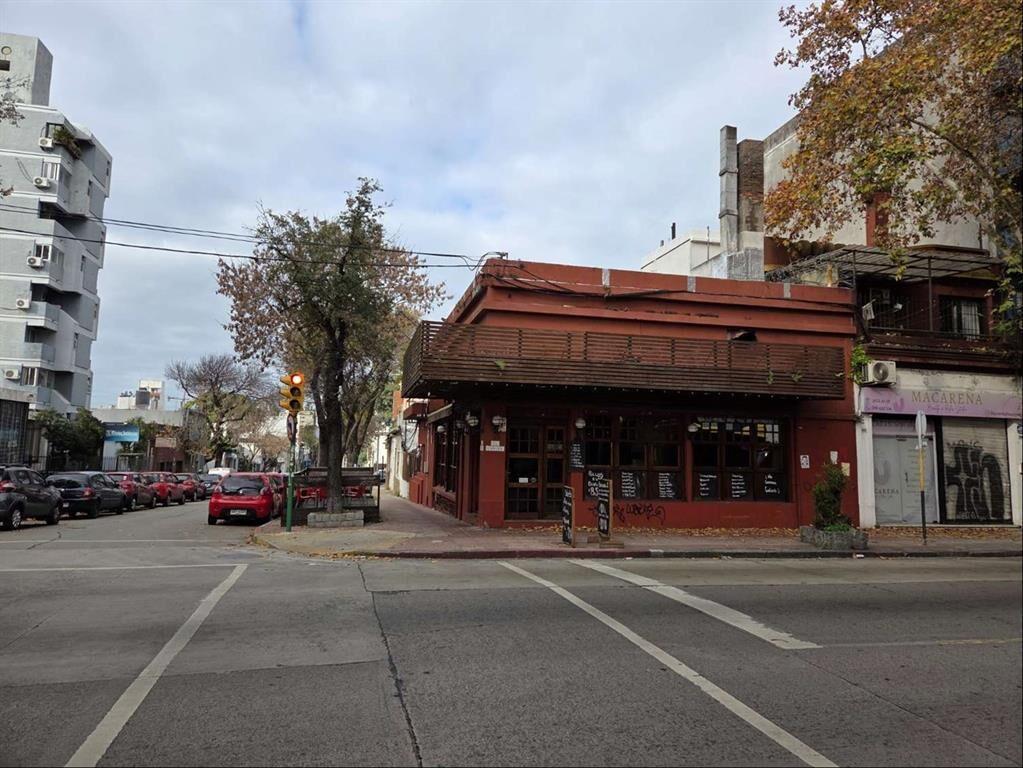 ALQUILER O VENTA - LOCAL COMERCIAL - RIVERA Y MARCO BRUTO -